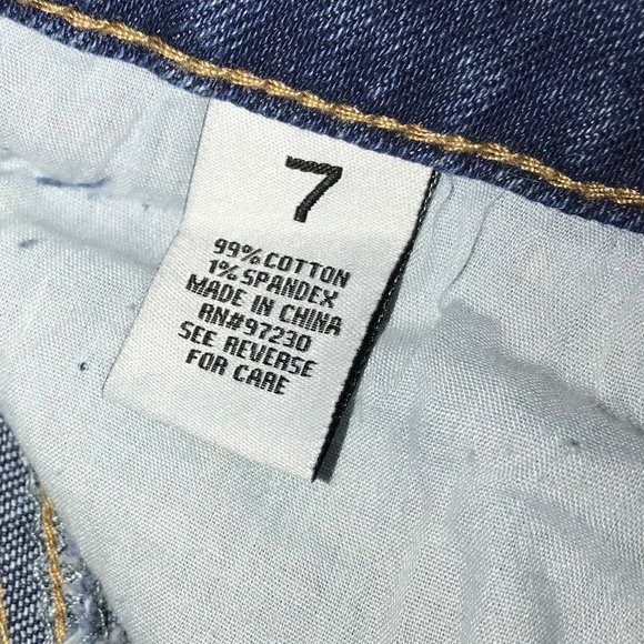 Almost Famous Jeans, Vintage Mom, Sz 7, Distressed - Picture 15 of 16